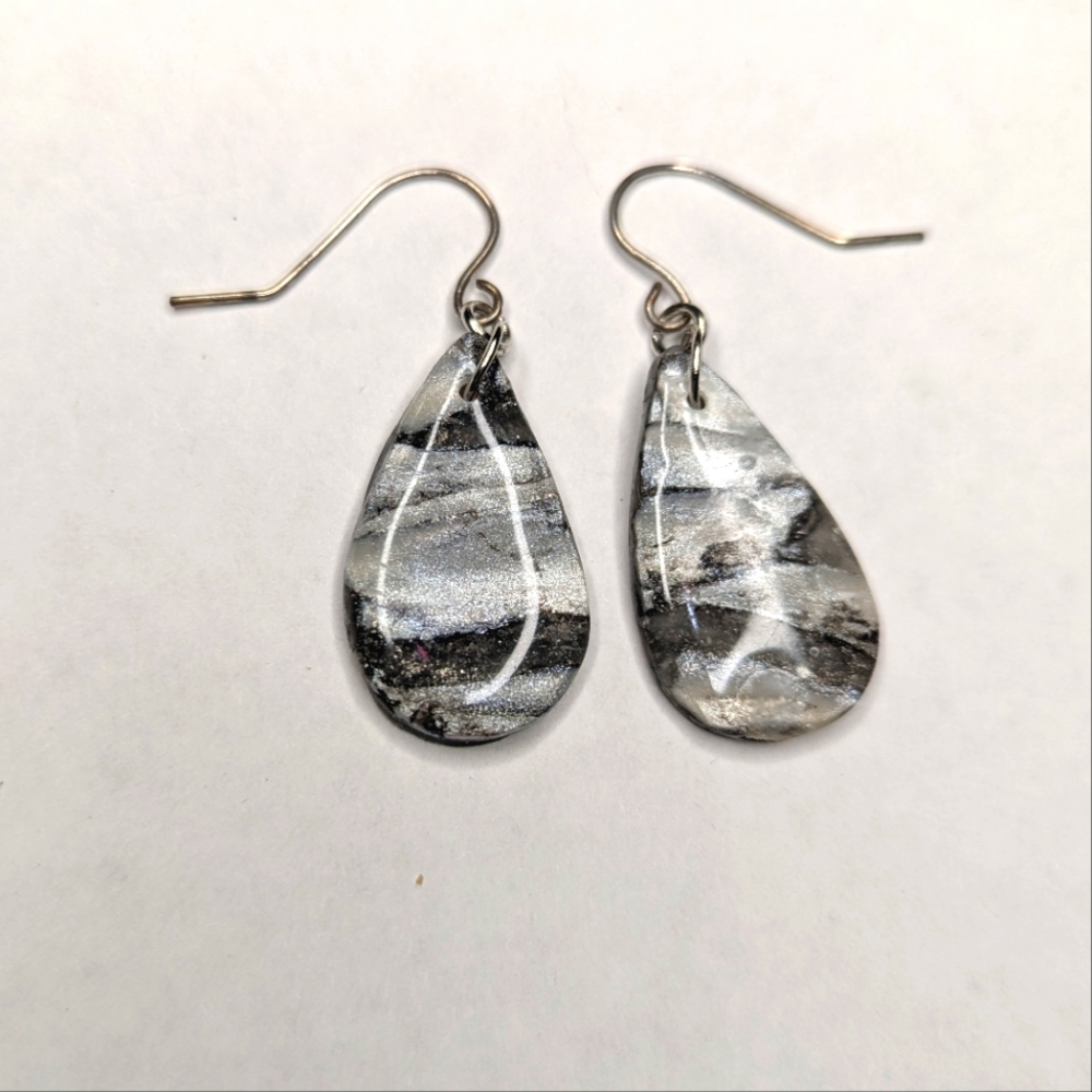 Raindrop Black And White Marble Earrings - Picture 8 of 10